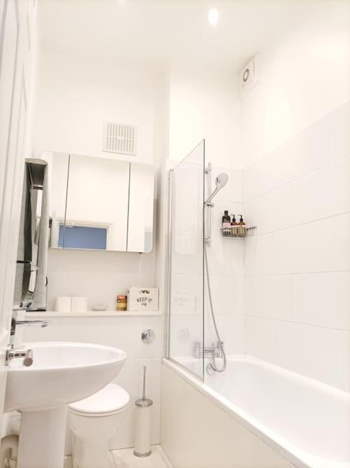 Modern And Cosy 2 Bedroom Flat In Notting Hill London Exterior foto
